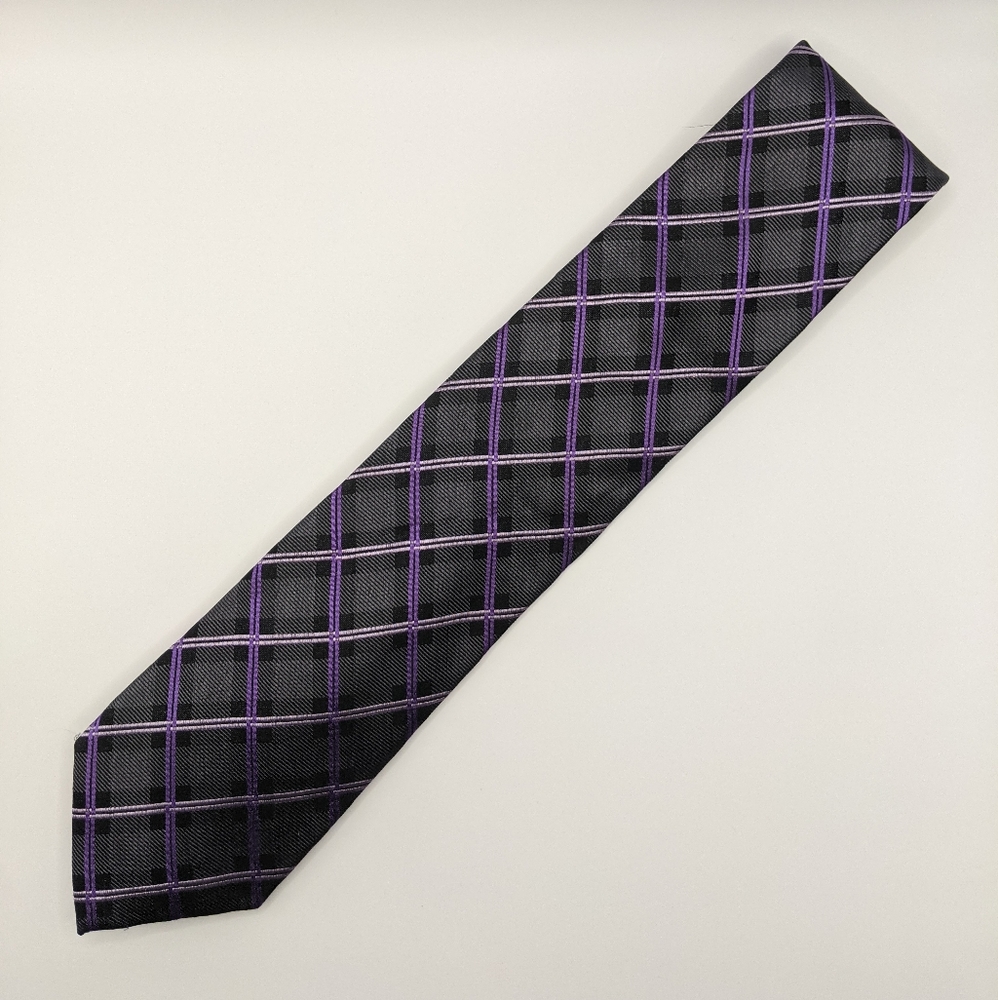 Croft & Barrow - Gray and Purple Diamond Pattern Men's Neck Tie